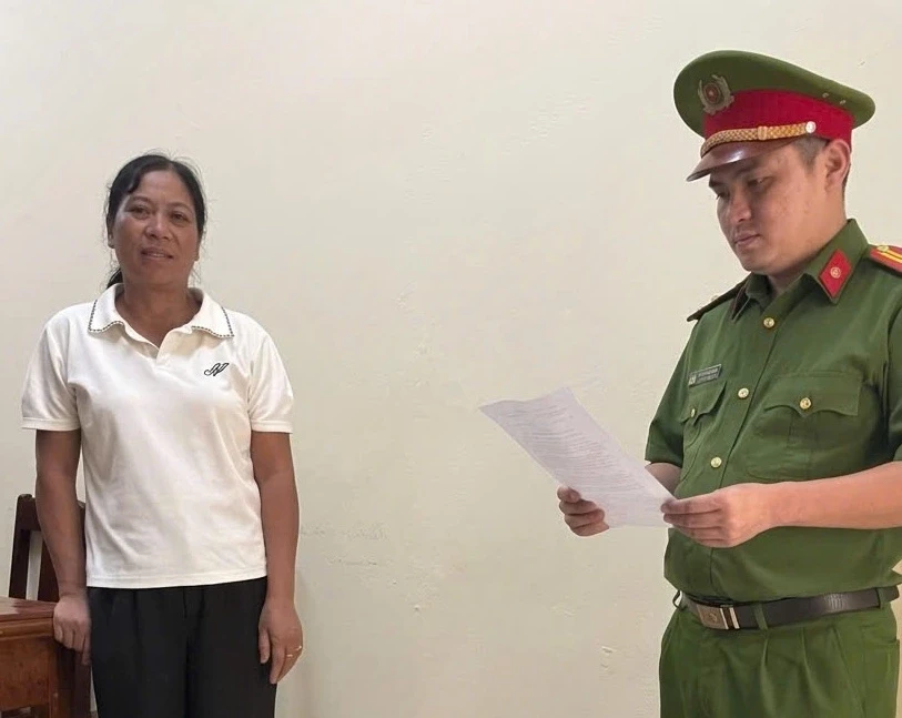 Vụ “ăn chặn” trợ cấp ở Phú Thọ: Khởi tố thủ quỹ và cán bộ y tế Vụ “ăn chặn” trợ cấp ở Phú Thọ: Khởi tố thủ quỹ và cán bộ y tế