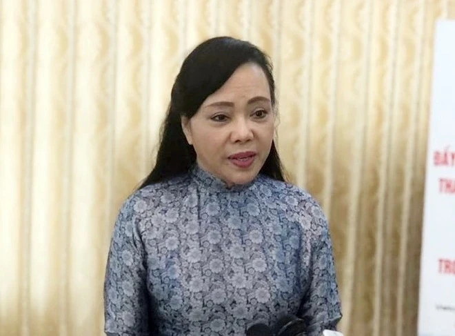 Vụ án liên quan bà Nguyễn Thị Kim Tiến: Ba lần đưa hàng triệu USD để "nhờ giúp đỡ" Vụ án liên quan bà Nguyễn Thị Kim Tiến: Ba lần đưa hàng triệu USD để "nhờ giúp đỡ"