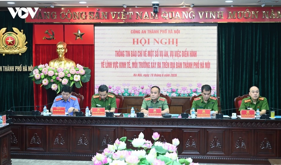 Vụ án lừa đảo kỳ nghỉ: Số tiền liên quan đến phạm tội lên đến 2.700 tỷ đồng Vụ án lừa đảo kỳ nghỉ: Số tiền liên quan đến phạm tội lên đến 2.700 tỷ đồng