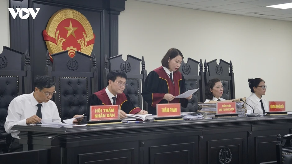 Xét xử Nguyễn Năng Mạnh cùng đồng phạm vụ 100 tấn thực phẩm chức năng giả