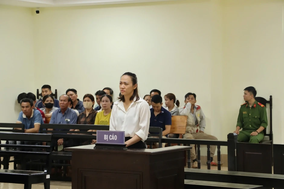 Y án 3 năm tù với nữ tài xế uống bia rồi lái xe tông tử vong chủ tịch xã Y án 3 năm tù với nữ tài xế uống bia rồi lái xe tông tử vong chủ tịch xã