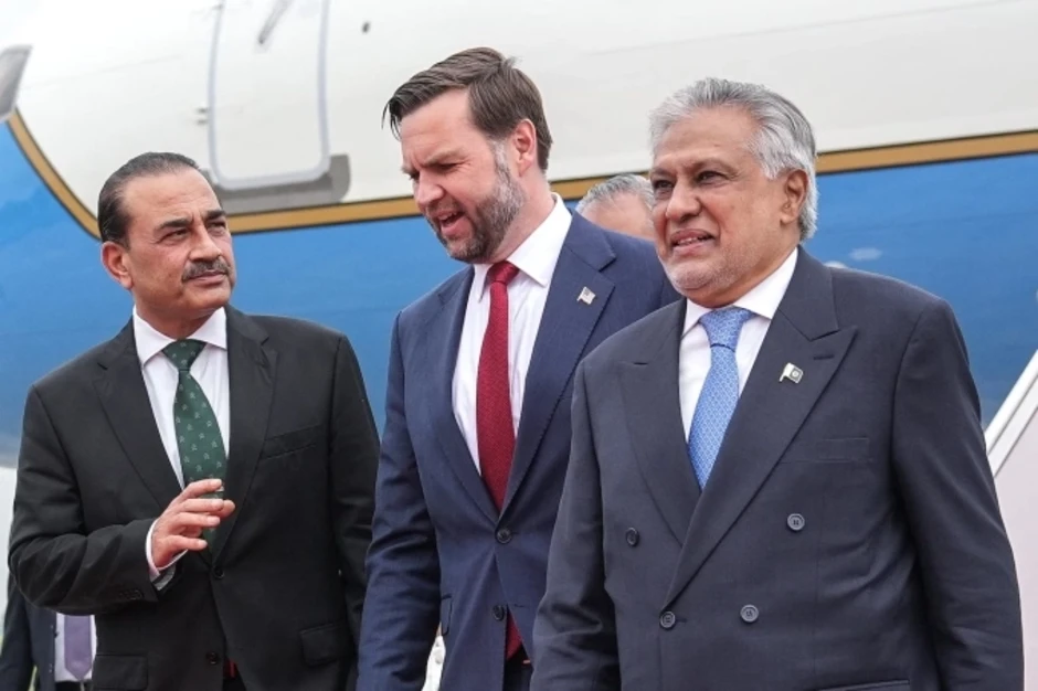 Cách Pakistan chinh phục ông Trump để trở thành 'sứ giả hòa bình' Cách Pakistan chinh phục ông Trump để trở thành 'sứ giả hòa bình'
