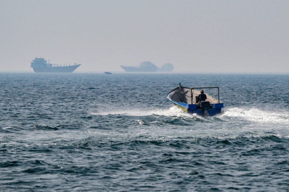 Cuộc sống ở bán đảo cận kề eo biển Hormuz Cuộc sống ở bán đảo cận kề eo biển Hormuz