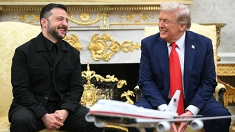 Động lực có thể thúc đẩy ông Trump đổi giọng với Ukraine