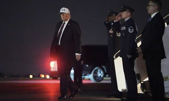 Động lực có thể thúc đẩy ông Trump quyết định không kích Iran