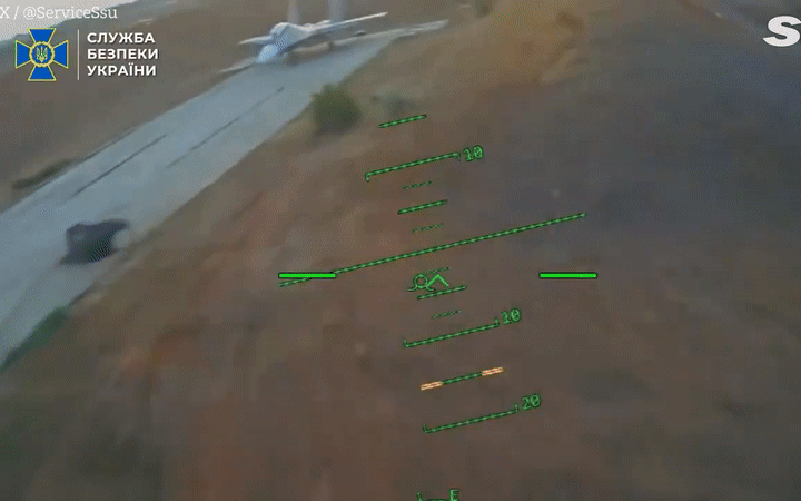 Hàng chục UAV lạ xuất hiện tại căn cứ quân sự Đức vào tháng 12/2025 Hàng chục UAV lạ xuất hiện tại căn cứ quân sự Đức vào tháng 12/2025