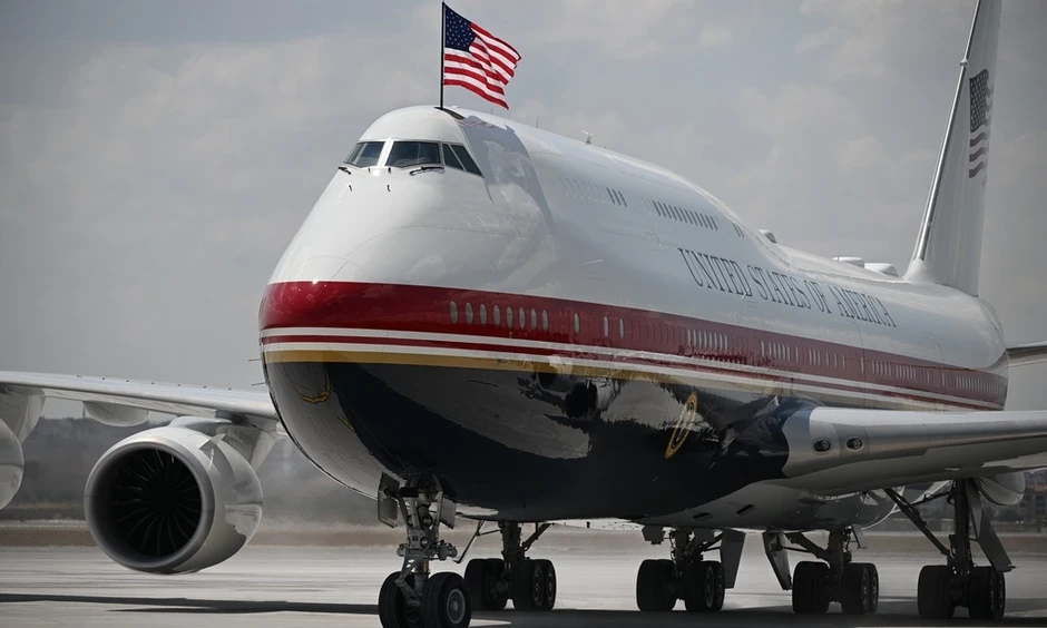 Hoài nghi quanh chuyên cơ Không lực Một mới của ông Trump Hoài nghi quanh chuyên cơ Không lực Một mới của ông Trump
