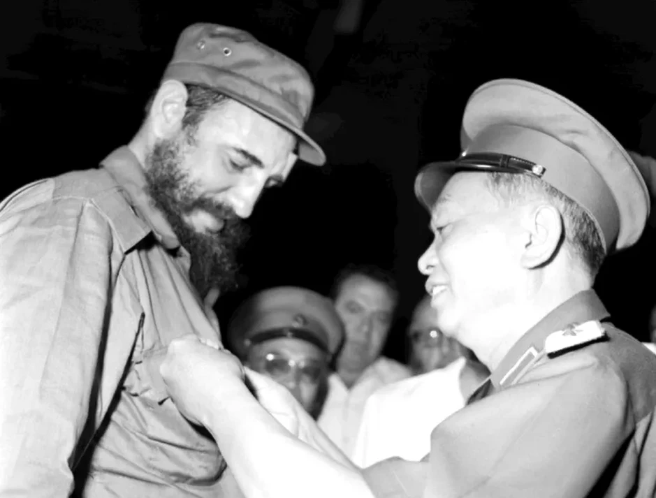Lãnh tụ Cuba Fidel Castro: Vun đắp tình hữu nghị đặc biệt, hiếm có