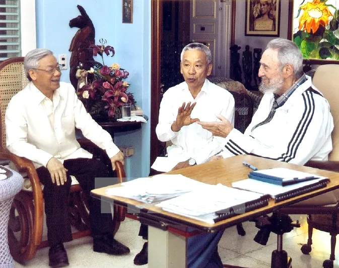 Lãnh tụ Cuba Fidel Castro: Vun đắp tình hữu nghị đặc biệt, hiếm có