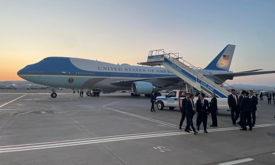 Lựa chọn sinh tử buộc Mật vụ Mỹ sơ tán ông Trump khỏi chuyên cơ Lựa chọn sinh tử buộc Mật vụ Mỹ sơ tán ông Trump khỏi chuyên cơ