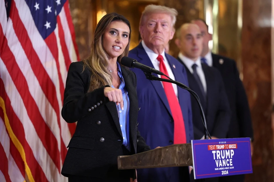 'Mối thù không đội trời chung' giữa hai đồng minh thân cận của ông Trump 'Mối thù không đội trời chung' giữa hai đồng minh thân cận của ông Trump
