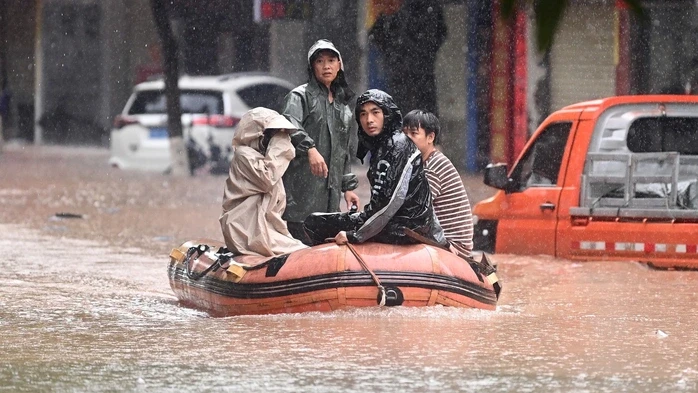 Mưa lớn kỷ lục trong 10 năm qua, Khâm Châu - Trung Quốc ngập kinh hoàng Mưa lớn kỷ lục trong 10 năm qua, Khâm Châu - Trung Quốc ngập kinh hoàng
