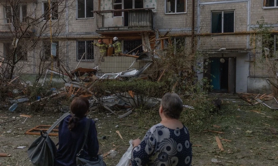 Nỗi đau của dân thường khi Nga - Ukraine trút mưa tập kích vào nhau Nỗi đau của dân thường khi Nga - Ukraine trút mưa tập kích vào nhau