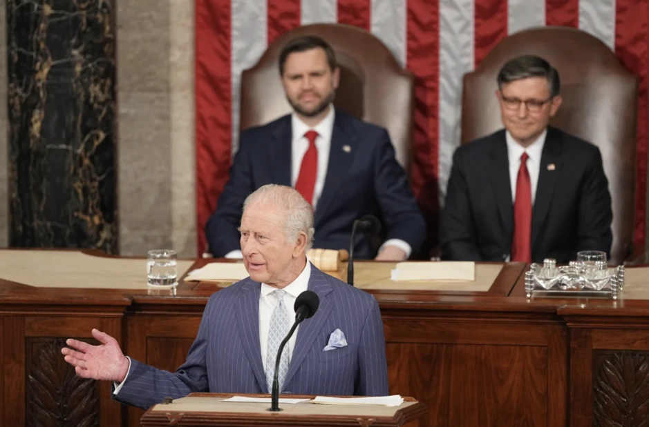 Ông Donald Trump chủ trì quốc yến chiêu đãi Vua Charles III cùng Hoàng hậu Camilla Ông Donald Trump chủ trì quốc yến chiêu đãi Vua Charles III cùng Hoàng hậu Camilla