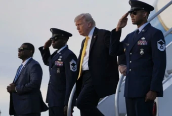 Ông Donald Trump 'lách' quy định quyền hạn chiến tranh