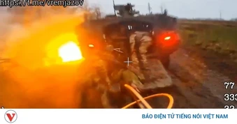 Quân y Ukraine cấp cứu và tải thương binh thế nào dưới hỏa lực UAV?