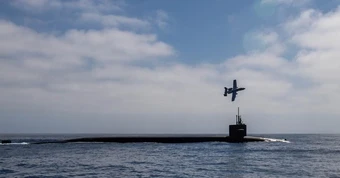'Thần hộ vệ' của tàu ngầm Mỹ mang tên A-10 Thunderbolt