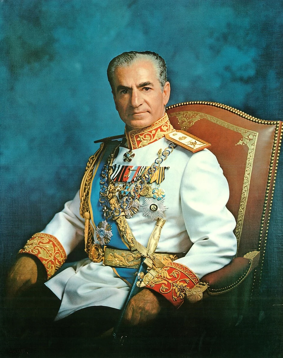 Thăng trầm cuộc đời vị vua Iran cuối cùng nổi tiếng với 3 hoàng hậu tuyệt sắc Thăng trầm cuộc đời vị vua Iran cuối cùng nổi tiếng với 3 hoàng hậu tuyệt sắc