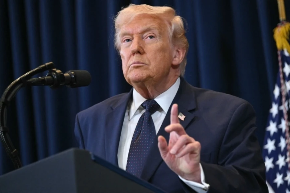 Tuyên bố trái ngược của ông Trump về kết thúc chiến sự Iran