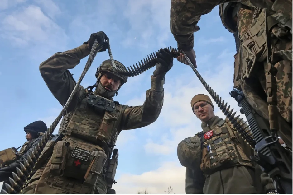 Ukraine trả bao nhiêu để giữ chân ngoại binh ở tiền tuyến? Ukraine trả bao nhiêu để giữ chân ngoại binh ở tiền tuyến?