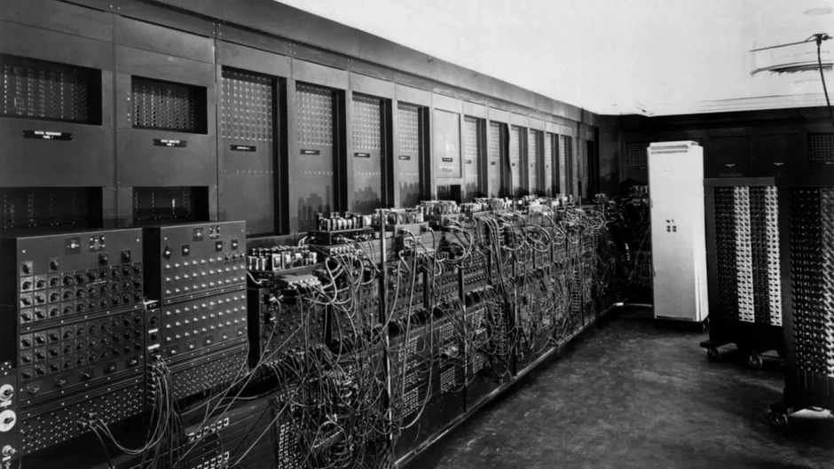 UNIVAC I - cỗ máy tính khổng lồ làm thay đổi thế giới UNIVAC I - cỗ máy tính khổng lồ làm thay đổi thế giới
