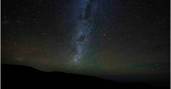 ‘Cửa sổ vũ trụ’ Atacama bị ô nhiễm ánh sáng đe dọa