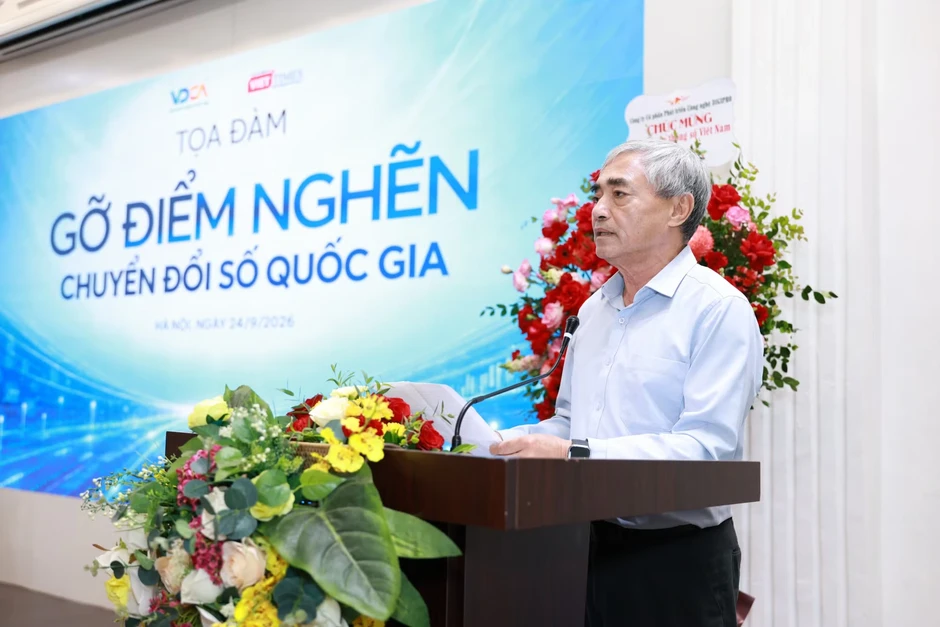 Chuyển đổi số không thể dừng ở phần mềm khi người dân vẫn phải chờ lâu Chuyển đổi số không thể dừng ở phần mềm khi người dân vẫn phải chờ lâu