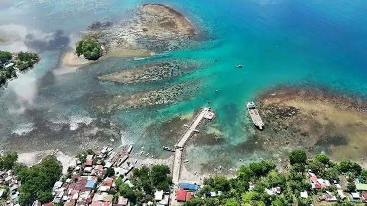 Đáy biển nâng lên 2m sau trận động đất kinh hoàng ở Philippines Đáy biển nâng lên 2m sau trận động đất kinh hoàng ở Philippines