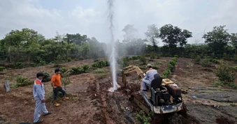 Đề xuất thu hồi CO2 từ giếng khoan phun khí và nước như vòi rồng