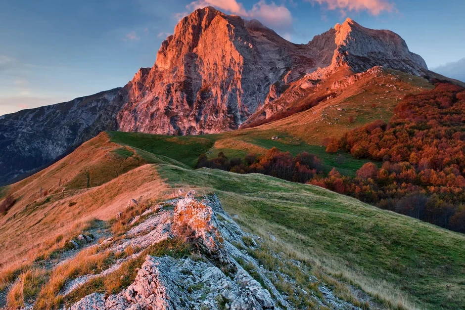 Italy: Phần vỏ dưới dãy Apennine đang “tách khóa” và chìm vào manti Italy: Phần vỏ dưới dãy Apennine đang “tách khóa” và chìm vào manti