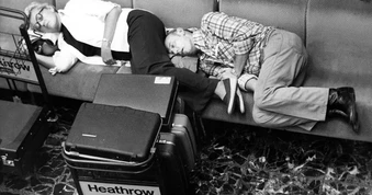 Jet lag là gì và làm thế nào để giảm tác động của nó?