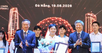 'Kính AR hỗ trợ người khiếm thính' giành giải nhất Cuộc thi khởi nghiệp SURF 2026