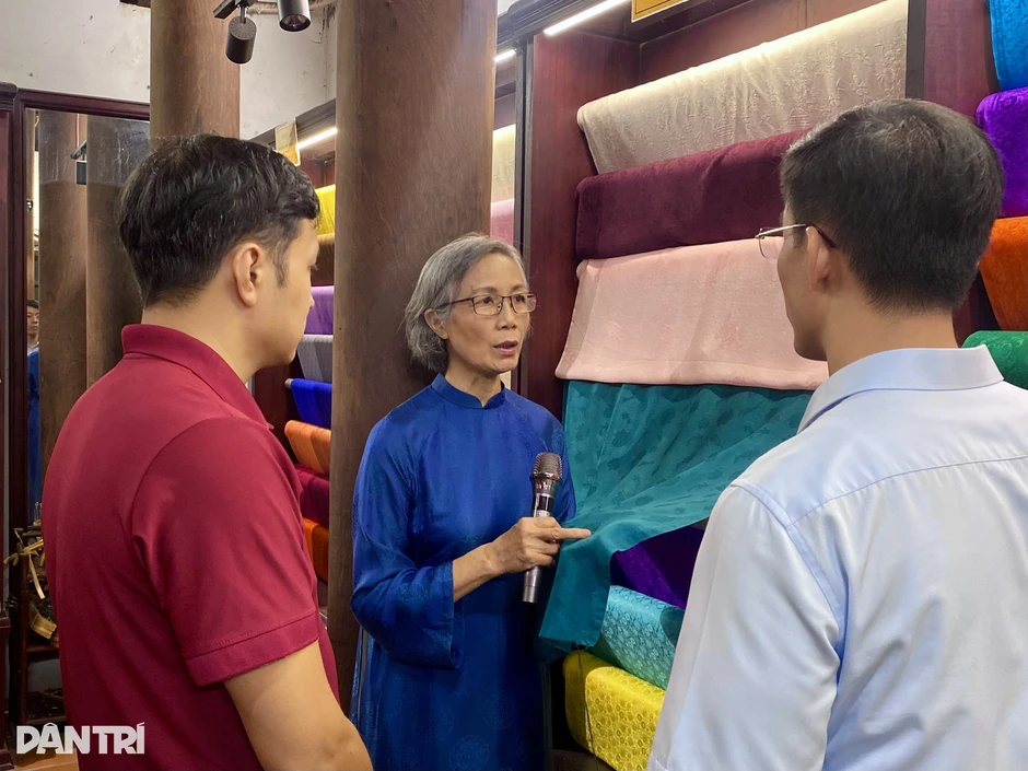 Làng nghề lụa nghìn năm và bài toán đưa công nghệ vào sản xuất, quản lý Làng nghề lụa nghìn năm và bài toán đưa công nghệ vào sản xuất, quản lý