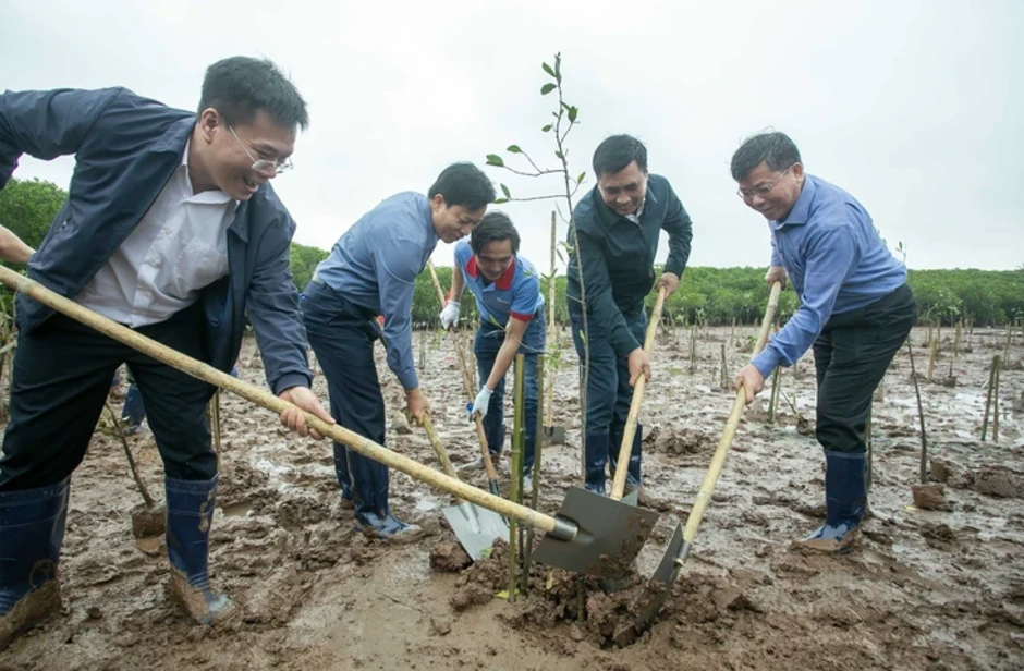 Mỗi cánh rừng được gây dựng là thêm một lớp phòng tuyến tự nhiên trước thiên tai Mỗi cánh rừng được gây dựng là thêm một lớp phòng tuyến tự nhiên trước thiên tai