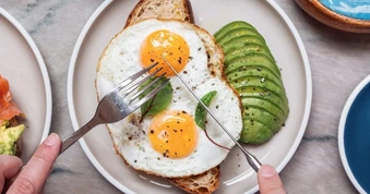Mối liên hệ giữa thời điểm ăn sáng và tuổi thọ của bạn