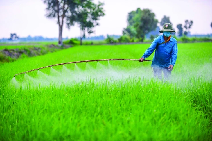 Nghiên cứu chấn động: Thuốc diệt nấm có thể tàn phá sức khỏe 20 thế hệ Nghiên cứu chấn động: Thuốc diệt nấm có thể tàn phá sức khỏe 20 thế hệ