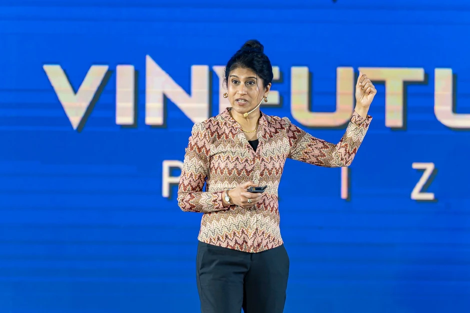 Nhà khoa học Mỹ: 'VinFuture đưa đóng góp của phụ nữ làm khoa học ra ánh sáng toàn cầu' Nhà khoa học Mỹ: 'VinFuture đưa đóng góp của phụ nữ làm khoa học ra ánh sáng toàn cầu'