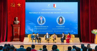 Nhà khoa học Mỹ: 'VinFuture đưa đóng góp của phụ nữ làm khoa học ra ánh sáng toàn cầu'