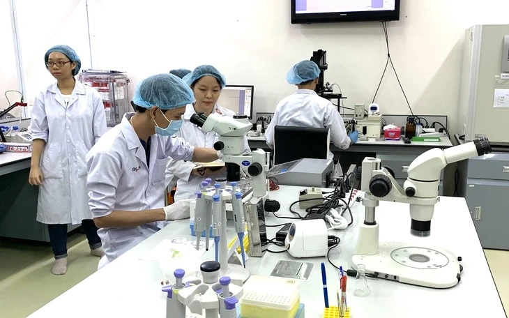 Nhà khoa học Việt từ Mỹ trở về: ‘Muốn sinh viên làm khoa học đỉnh cao ngay tại quê nhà’ Nhà khoa học Việt từ Mỹ trở về: ‘Muốn sinh viên làm khoa học đỉnh cao ngay tại quê nhà’