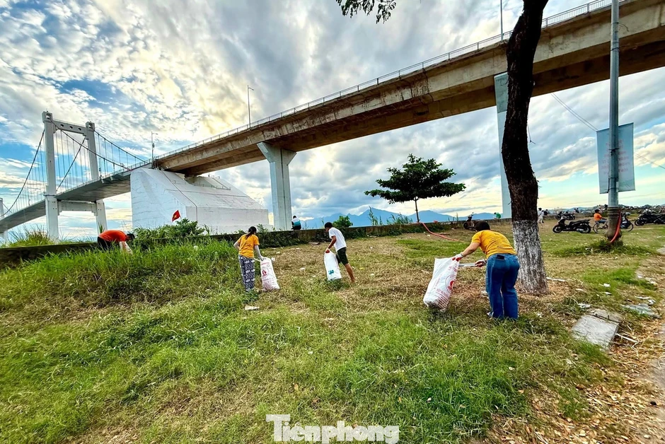 Những 'người hùng' góp phần làm sạch Đà Nẵng Những 'người hùng' góp phần làm sạch Đà Nẵng