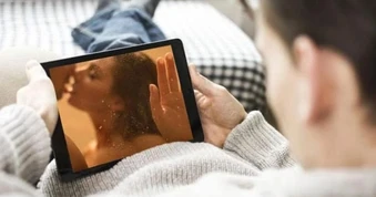 Nội dung 18+ có thể ảnh hưởng thế nào đến não bộ?