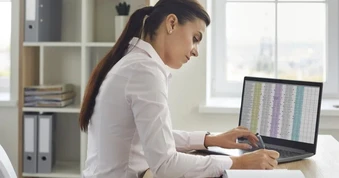Tiếng ồn có giúp tăng năng suất làm việc, giảm căng thẳng?