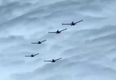 UAV mới của Thổ Nhĩ Kỳ: Vũ khí “bầy đàn” tác chiến ngay cả khi bị gây nhiễu UAV mới của Thổ Nhĩ Kỳ: Vũ khí “bầy đàn” tác chiến ngay cả khi bị gây nhiễu