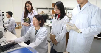 Việt Nam lần đầu giải mã gen tế bào gốc ung thư hạch, mở cơ hội điều trị
