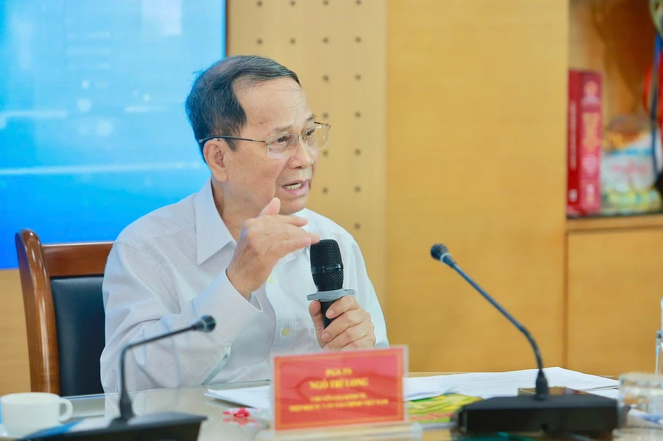 "2 vợ chồng thu nhập 30 - 40 triệu/tháng có thể mất 30 năm nhịn ăn uống mới mua được nhà, đừng vì sĩ diện phải sở hữu nhà mà mua bằng mọi giá" "2 vợ chồng thu nhập 30 - 40 triệu/tháng có thể mất 30 năm nhịn ăn uống mới mua được nhà, đừng vì sĩ diện phải sở hữu nhà mà mua bằng mọi giá"