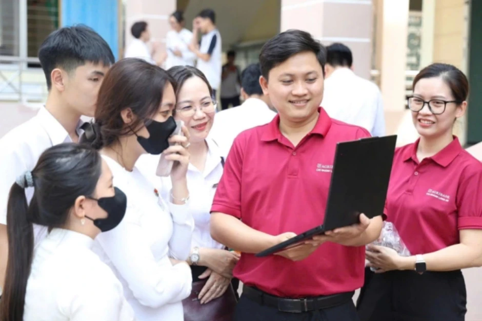 Agribank thúc đẩy giải pháp ngân hàng số khu vực Tây Nam Bộ - Báo TinVina Agribank thúc đẩy giải pháp ngân hàng số khu vực Tây Nam Bộ - Báo TinVina