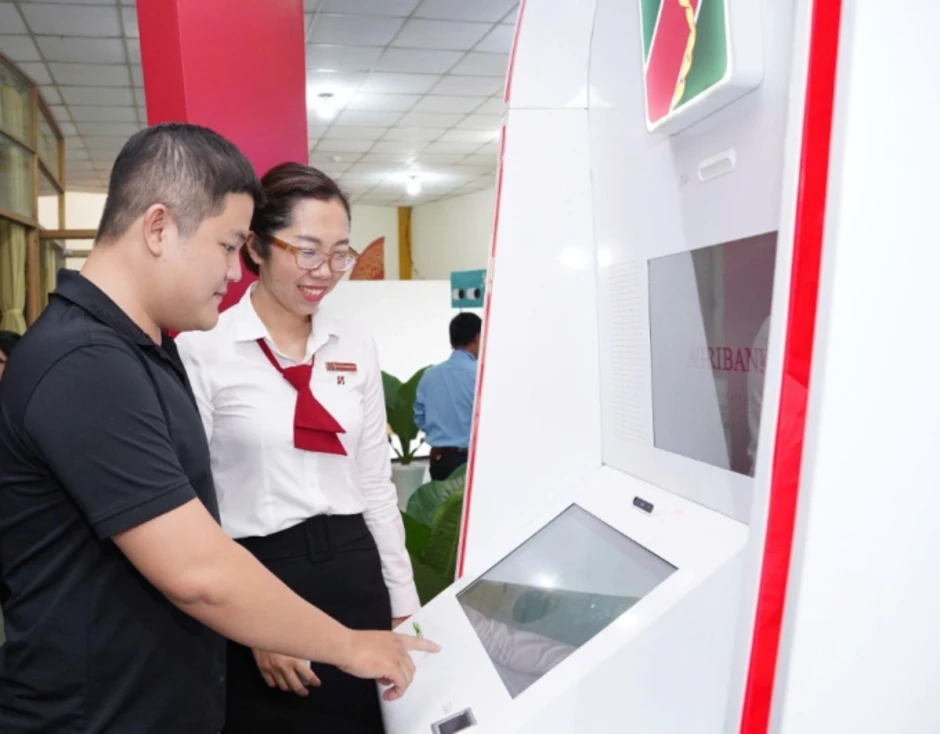 Agribank thúc đẩy giải pháp ngân hàng số khu vực Tây Nam Bộ - Báo TinVina Agribank thúc đẩy giải pháp ngân hàng số khu vực Tây Nam Bộ - Báo TinVina