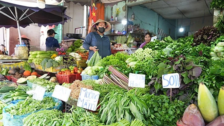 Bán tô phở, chai nước suối có phải xuất hóa đơn bán lẻ? Bán tô phở, chai nước suối có phải xuất hóa đơn bán lẻ?