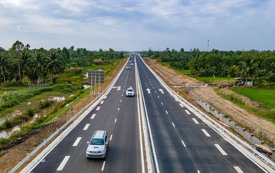 Bắt đầu thu phí 5 đoạn tuyến cao tốc Bắc - Nam Bắt đầu thu phí 5 đoạn tuyến cao tốc Bắc - Nam