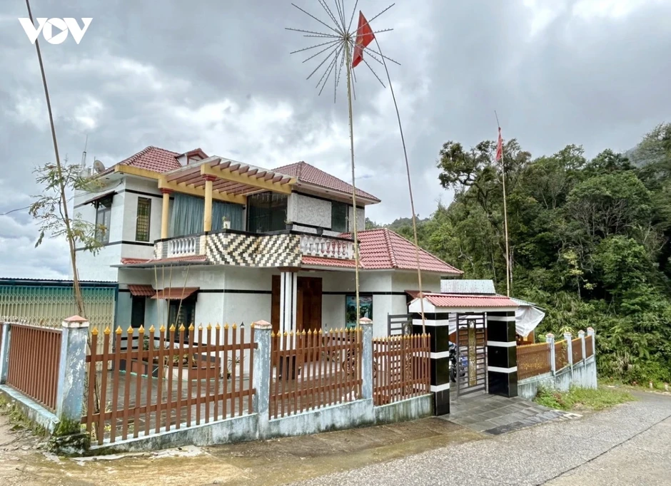 Bí mật khiến cả làng người Xê Đăng thành tỷ phú Bí mật khiến cả làng người Xê Đăng thành tỷ phú